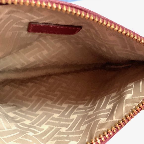 Beautiful COACH maroon wristlet, brand new - Picture 4 of 4